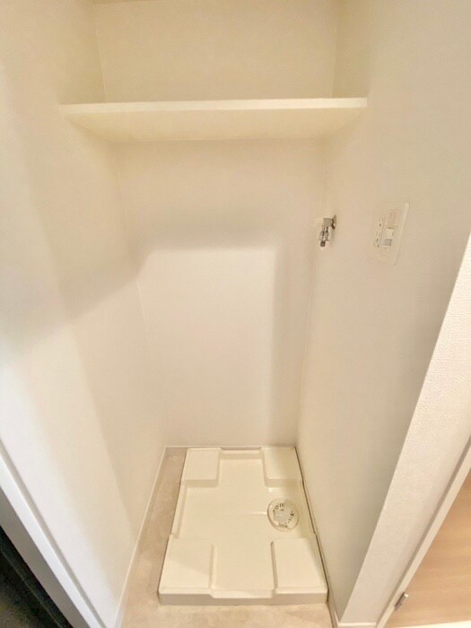 物件内観写真15　(洗濯機置場)