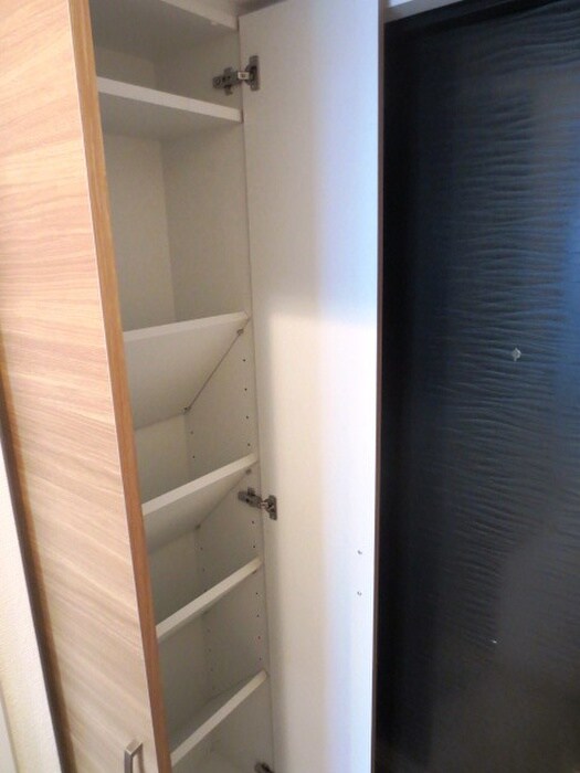 物件内観写真16　(靴箱)