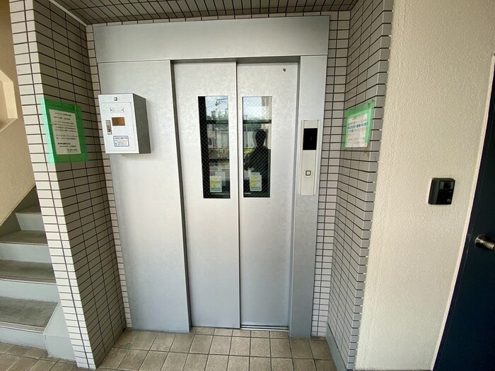 物件外観写真4　(建物設備)