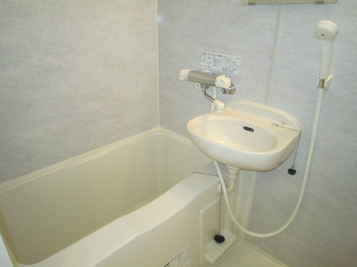 物件内観写真12　(バス／シャワールーム等)