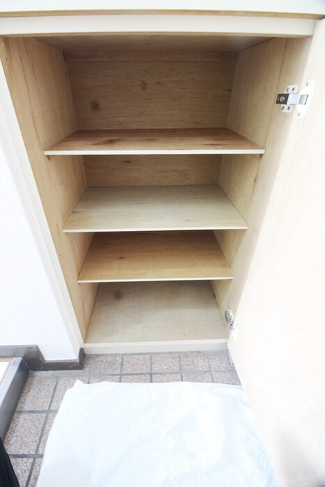 物件内観写真8　(靴箱)