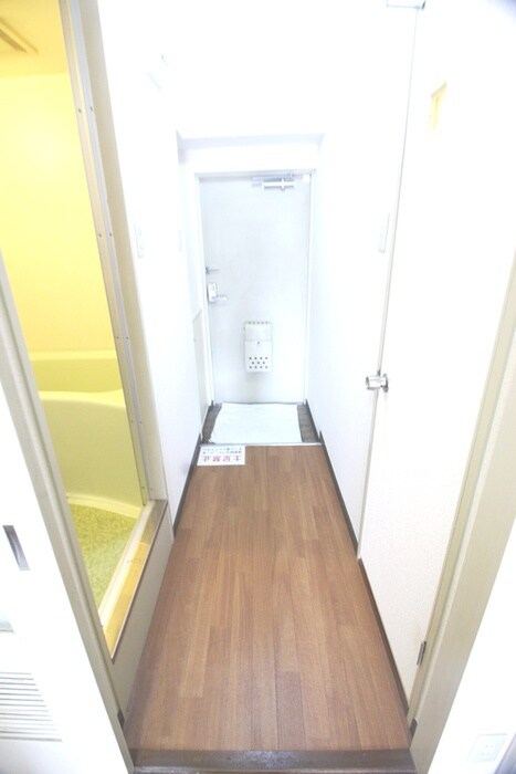 物件内観写真20　(廊下)