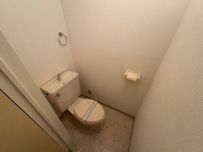 物件内観写真9　(トイレ)