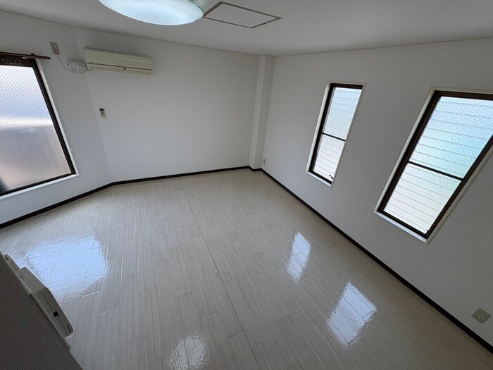 物件内観写真13　(居室)