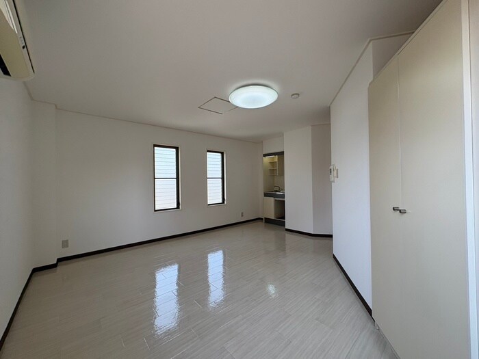 物件内観写真14　(居室)