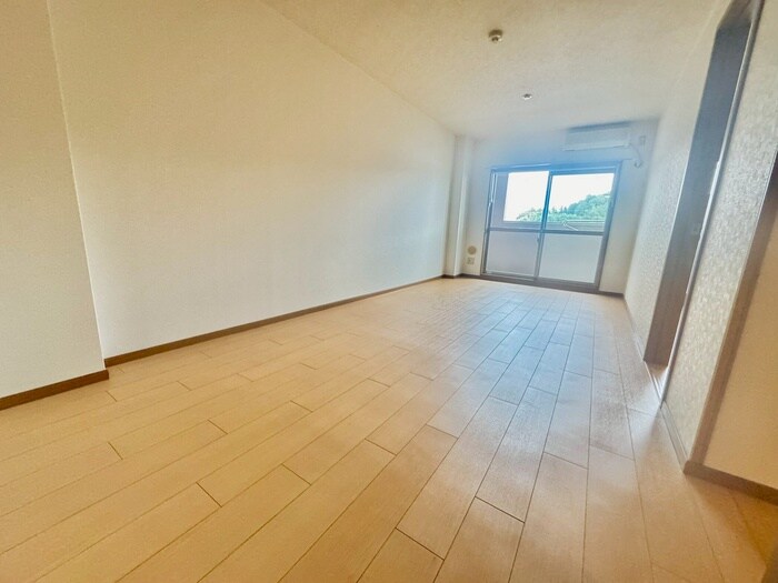 物件内観写真19　(居室)