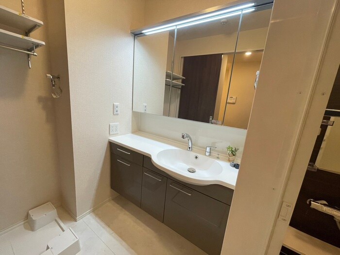 物件内観写真13　(洗面)