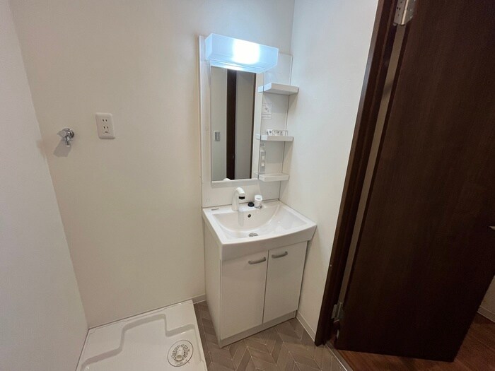 物件内観写真13　(洗面)