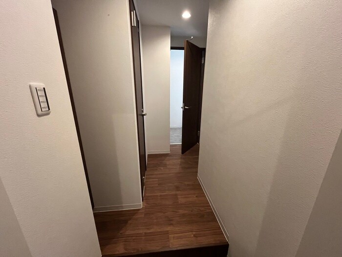 物件内観写真22　(廊下)