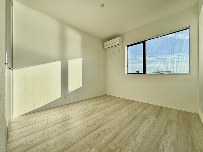 物件内観写真3　(居室)