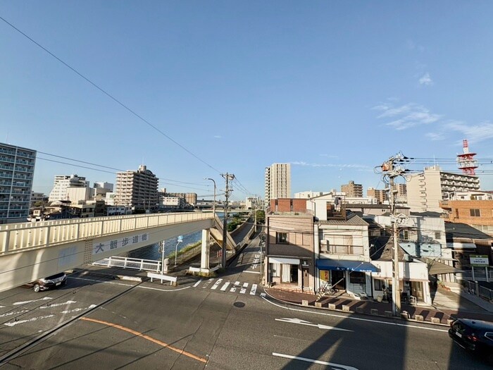 物件内観写真11　(室内からの展望)