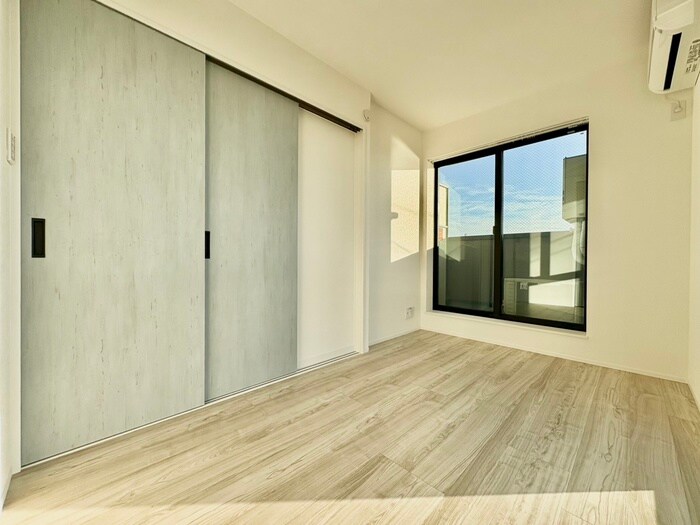 物件内観写真11　(居室)