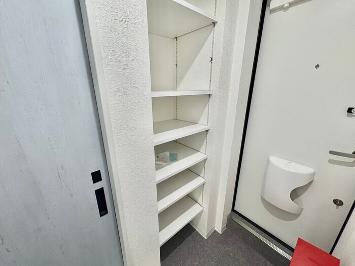 物件内観写真16　(靴箱)