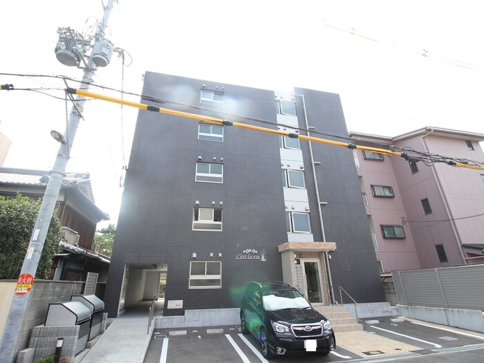 物件外観写真4　(駐車場)