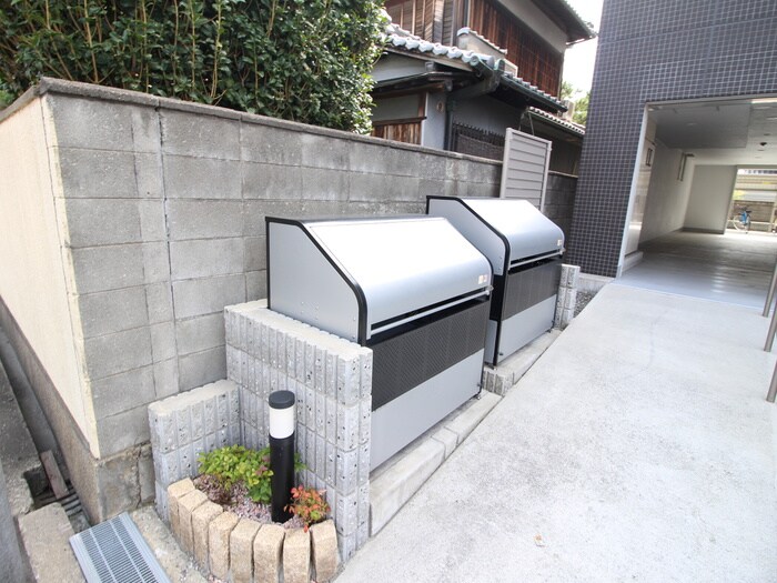 物件外観写真6　(建物設備)