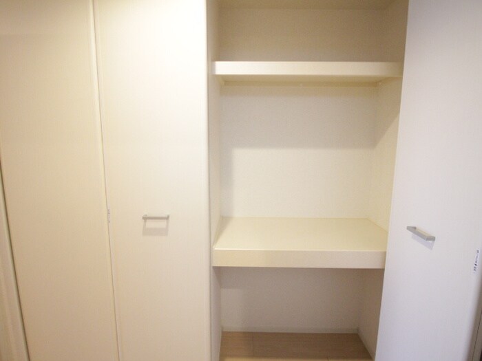 物件内観写真13　(収納)