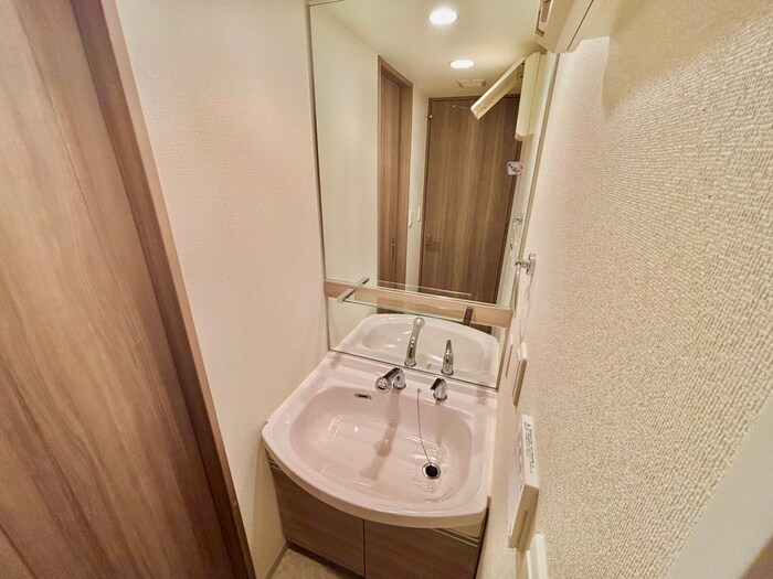 物件内観写真11　(洗面)