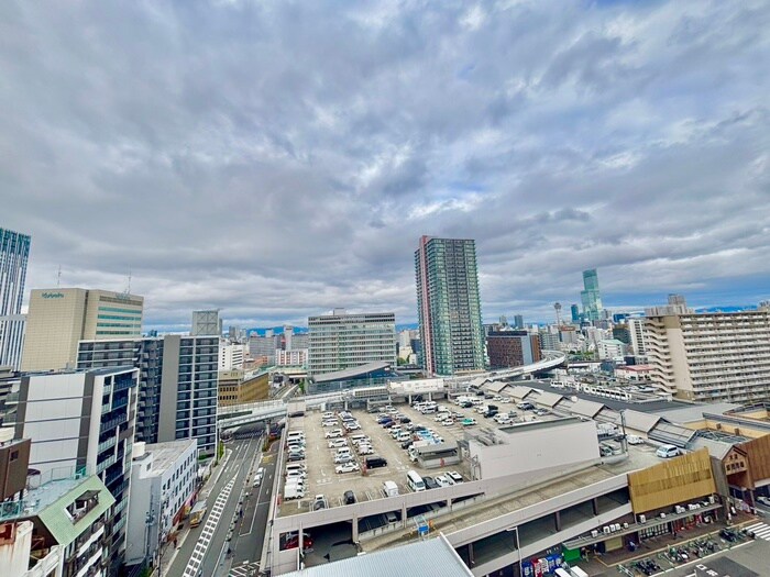 物件内観写真16　(室内からの展望)