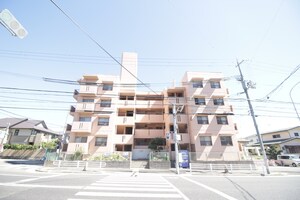 ヴィラ新多聞外観写真