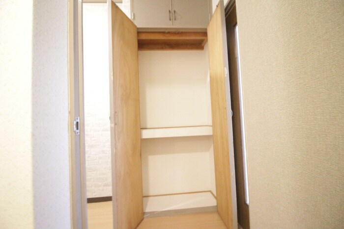 物件内観写真12　(収納)