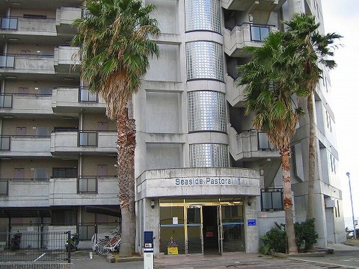 物件外観写真5　(駐輪場)