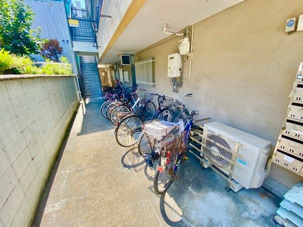 駐輪場
