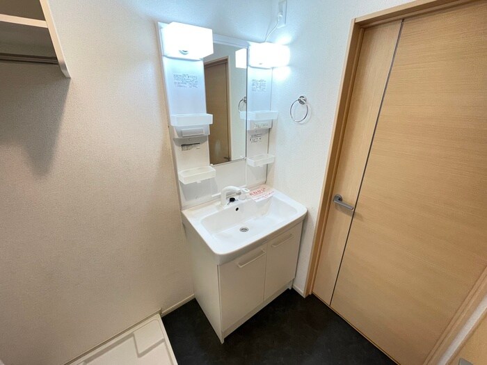 物件内観写真11　(洗面)