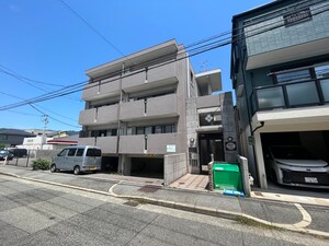 越水マンション外観写真