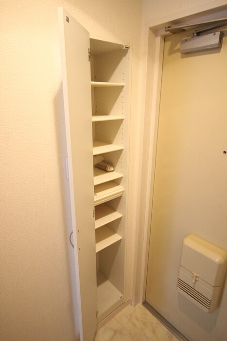 物件内観写真11　(靴箱)