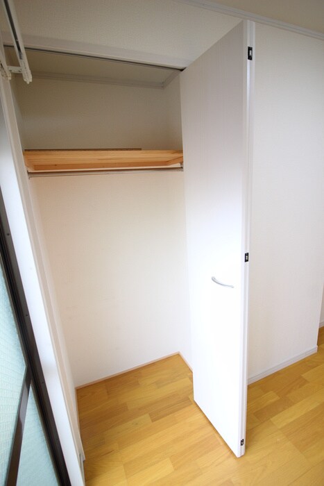 物件内観写真15　(収納)