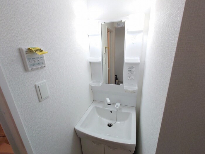 物件内観写真12　(洗面)