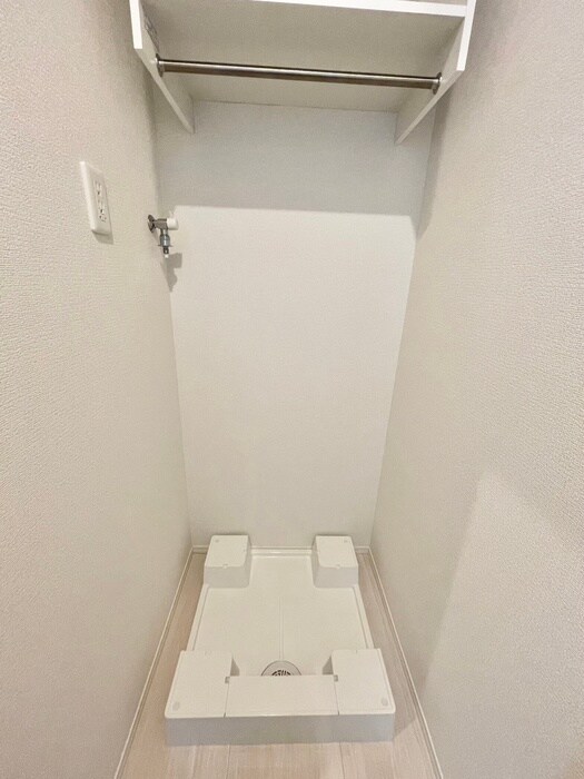 物件内観写真13　(洗濯機置場)