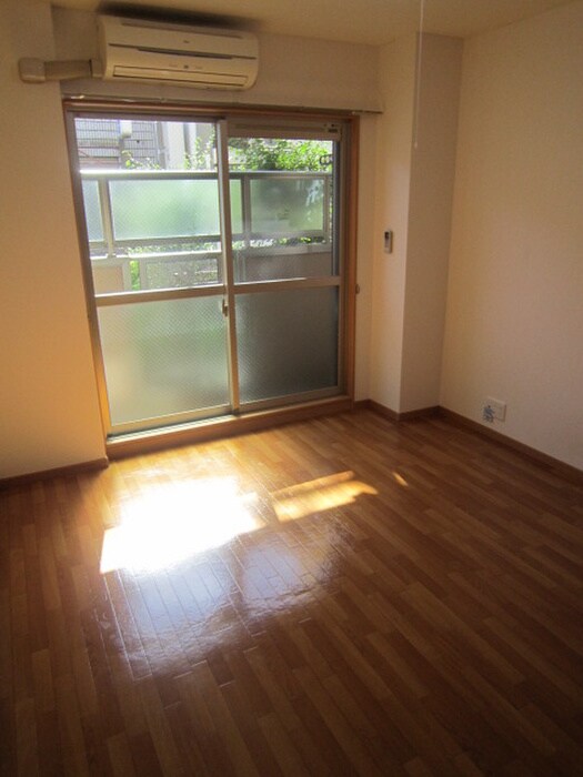 物件内観写真16　(居室)