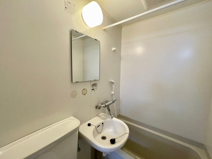 物件内観写真12　(洗面)