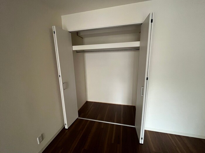 物件内観写真13　(収納)