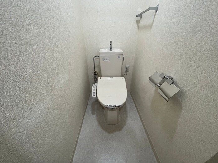 物件内観写真14　(トイレ)