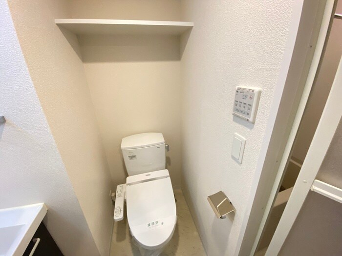 物件内観写真11　(トイレ)