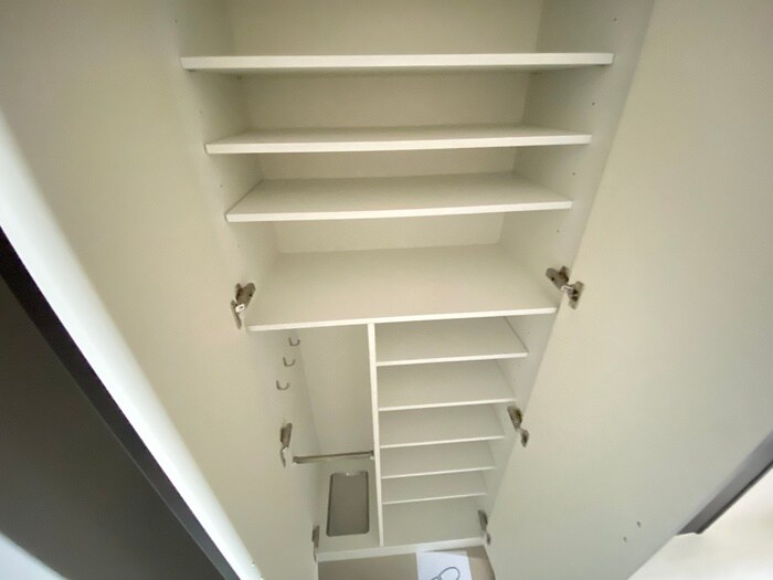 物件内観写真14　(靴箱)