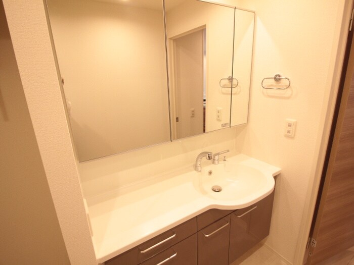 物件内観写真10　(洗面)