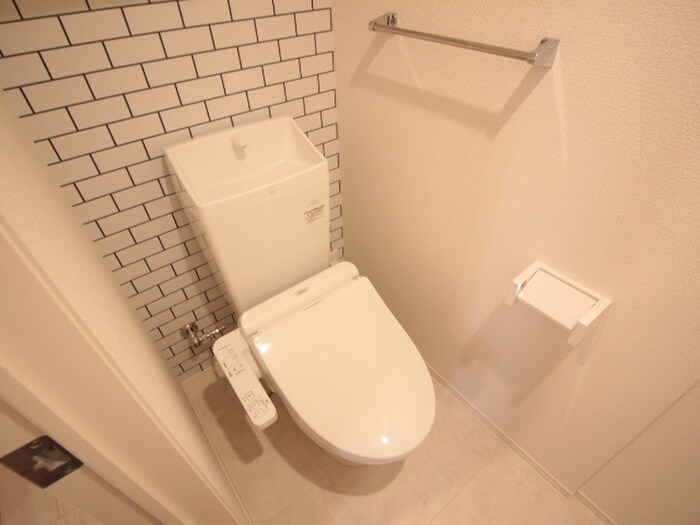 物件内観写真13　(トイレ)