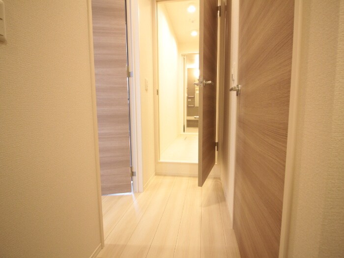 物件内観写真19　(廊下)