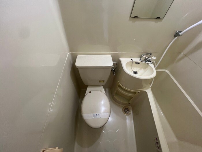 物件内観写真11　(トイレ)