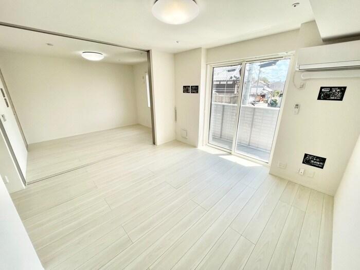 物件内観写真8　(居室)