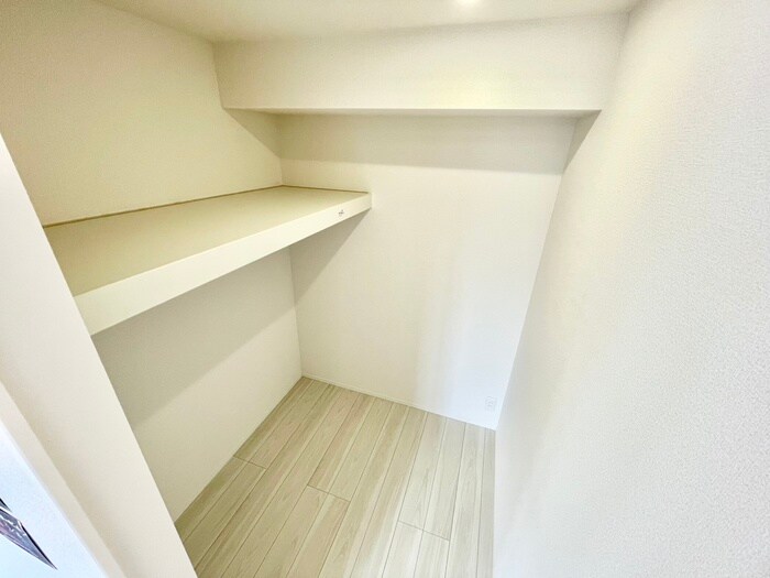 物件内観写真15　(収納)