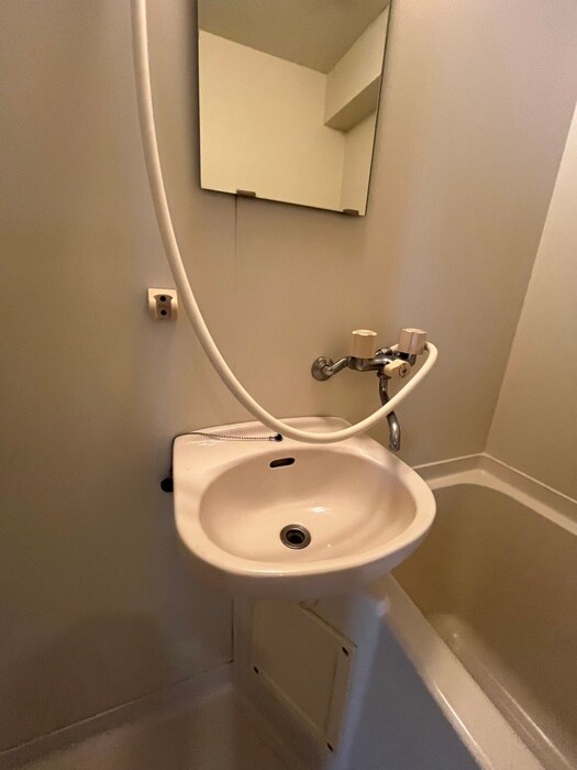 物件内観写真11　(洗面)