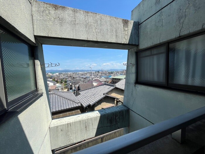 物件内観写真17　(室内からの展望)