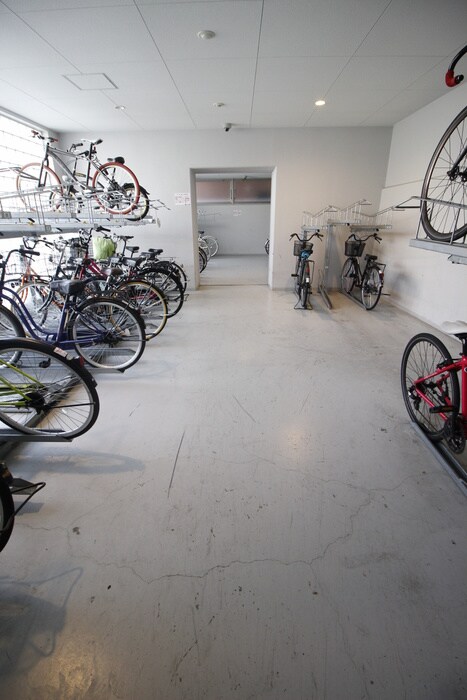 物件外観写真6　(駐輪場)