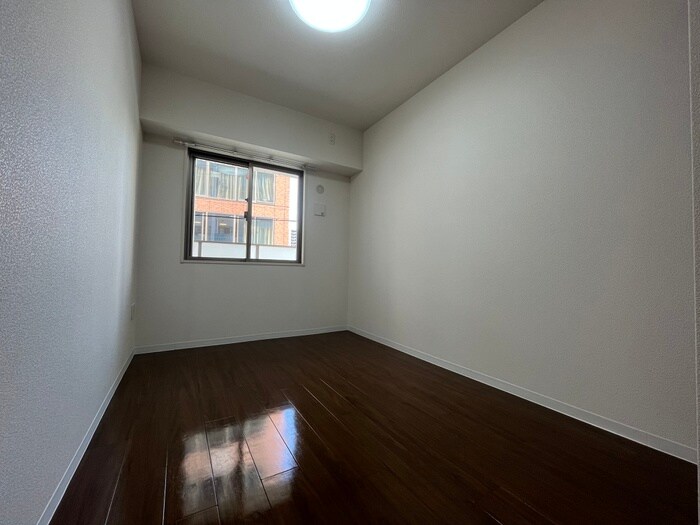 物件内観写真11　(居室)