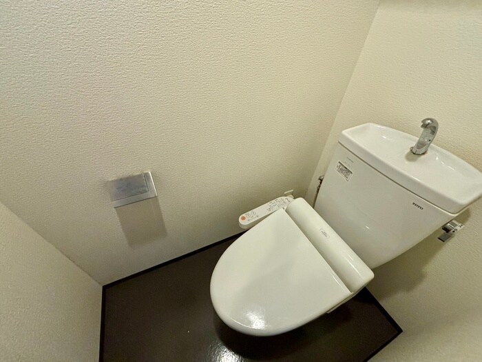 物件内観写真12　(トイレ)