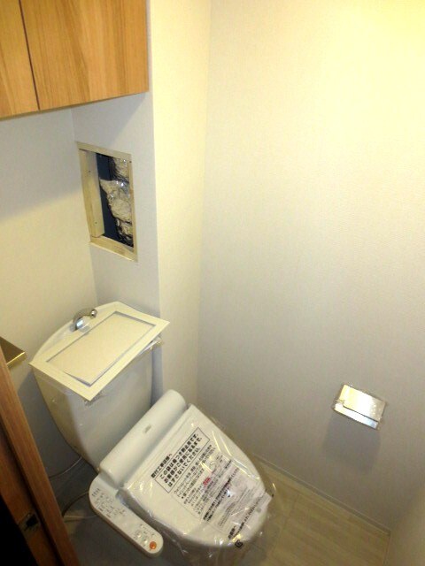 物件内観写真14　(トイレ)